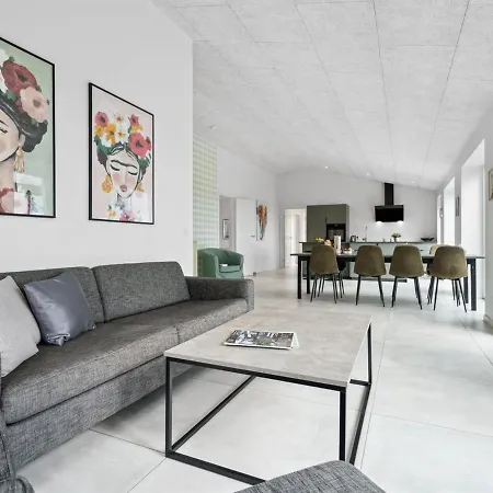 Landuin - 30km From The Sea By Interhome Ferienhaus *