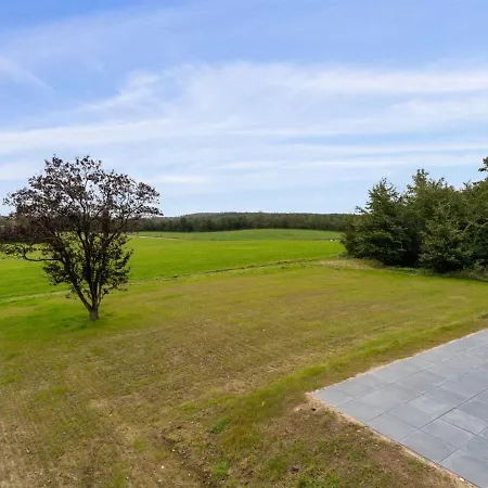 Ferienhaus Landuin - 30km From The Sea By Interhome