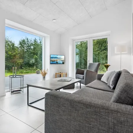 Landuin - 30km From The Sea By Interhome Ferienhaus