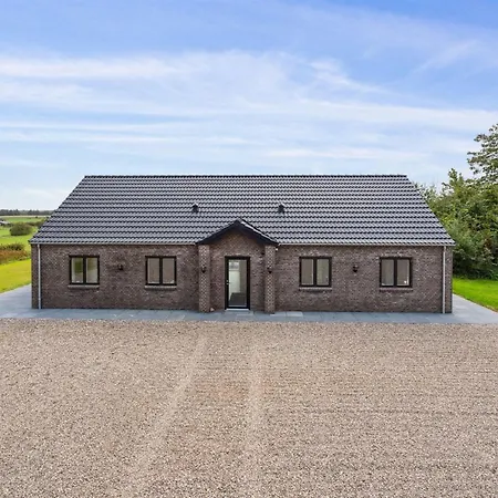 Landuin - 30km From The Sea By Interhome Ferienhaus *