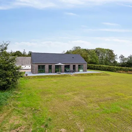 Landuin - 30km From The Sea By Interhome Semesterbostad *